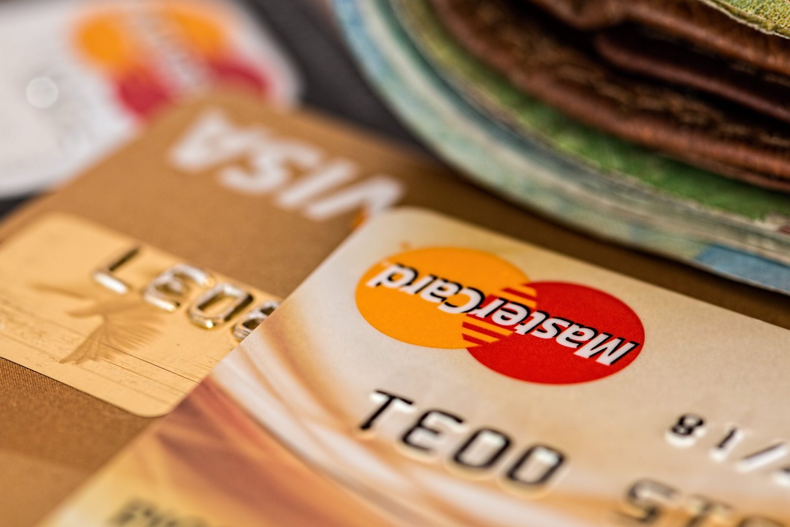 Read more about the article Credit Card Mastery Unveiled: FintechZoom Best Credit Cards